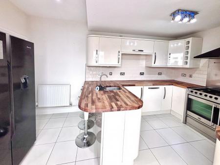 3 bedroom Terraced House for sale in Etherington Road, Hull, HU6