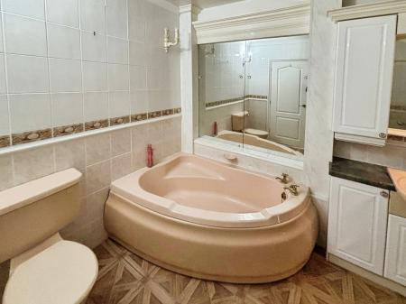 2 bedroom Terraced House for sale in Bristol Road, Hull, HU5