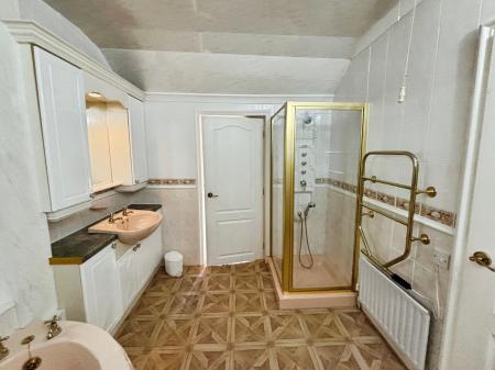 2 bedroom Terraced House for sale in Bristol Road, Hull, HU5