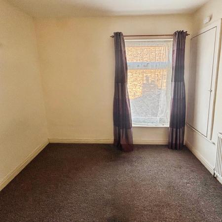 2 bedroom Terraced House for sale in Sculcoates Lane, Hull, HU5