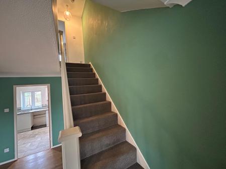 2 bedroom Terraced House to let in St Abbs Close, Victoria Dock, HU9