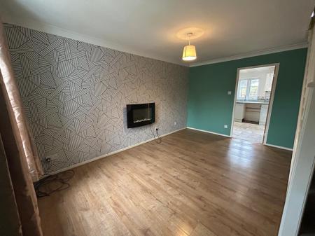 2 bedroom Terraced House to let in St Abbs Close, Victoria Dock, HU9