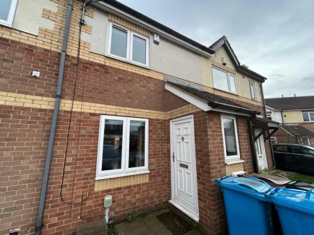 2 bedroom Terraced House to let in St Abbs Close, Victoria Dock, HU9
