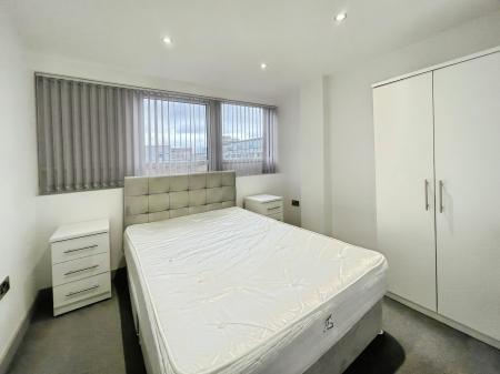 1 bedroom Flat to let in Paragon Street, City centre, Hull, HU1