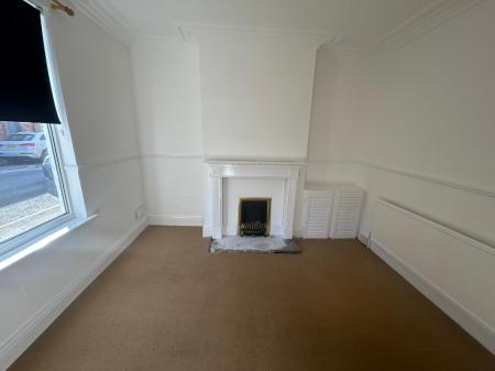 2 bedroom Terraced House to let in Sharpe Street, Hull, HU5