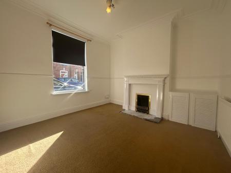 2 bedroom Terraced House to let in Sharpe Street, Hull, HU5