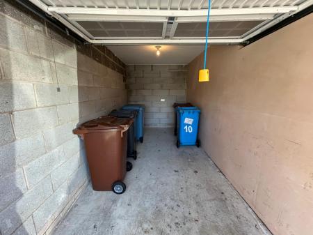 3 bedroom Town house to let in Halecroft Park, Kingswood, Hull, HU7