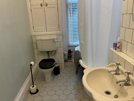 1 bedroom Flat to let in New Walk, Beverley, HU17