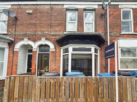 2 bedroom Terraced House for sale in Manvers Street, Hull, HU5
