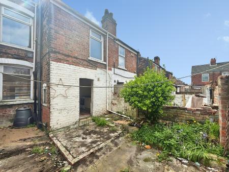 2 bedroom Terraced House for sale in Manvers Street, Hull, HU5