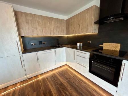 1 bedroom Flat to let in Silvester Street, City centre, Hull, HU1