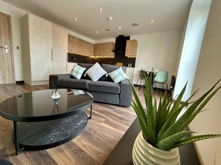 1 bedroom Flat to let in Silvester Street, City centre, Hull, HU1