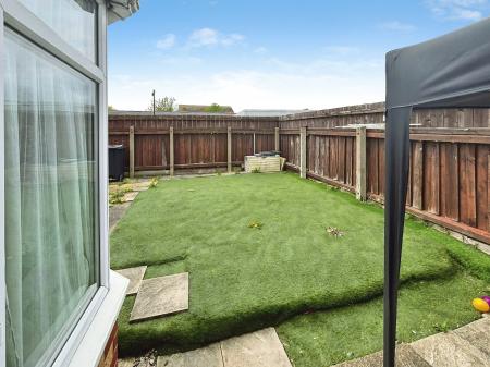 3 bedroom End of terrace house for sale in Manston garth, Hull, HU7