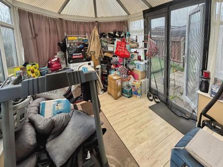 3 bedroom End of terrace house for sale in Manston garth, Hull, HU7