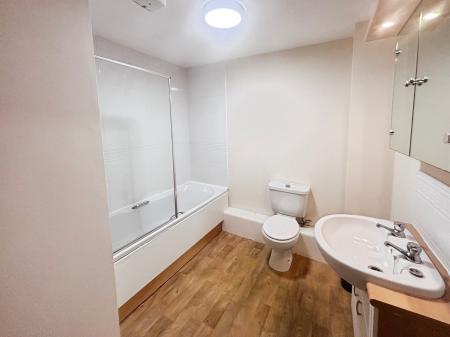 2 bedroom Flat for sale in Hessle High Road, Hull, HU4