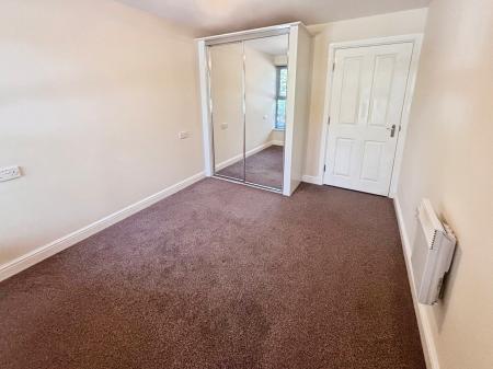 2 bedroom Flat for sale in Hessle High Road, Hull, HU4