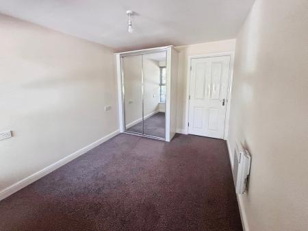 2 bedroom Flat for sale in Hessle High Road, Hull, HU4