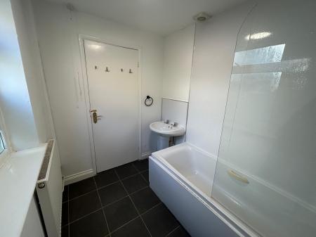 3 bedroom Terraced House to let in Thirlmere Avenue, Wellsted Street, Hull, HU3