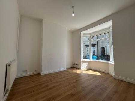 3 bedroom Terraced House to let in Thirlmere Avenue, Wellsted Street, Hull, HU3