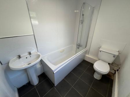 3 bedroom Terraced House to let in Thirlmere Avenue, Wellsted Street, Hull, HU3