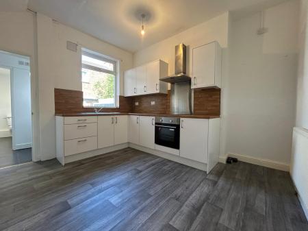 3 bedroom Terraced House to let in Thirlmere Avenue, Wellsted Street, Hull, HU3