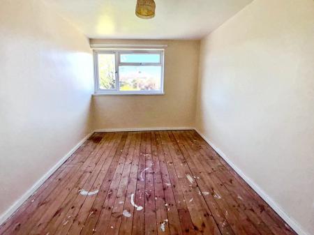 3 bedroom Terraced House for sale in Reigate Close, Hull, HU8