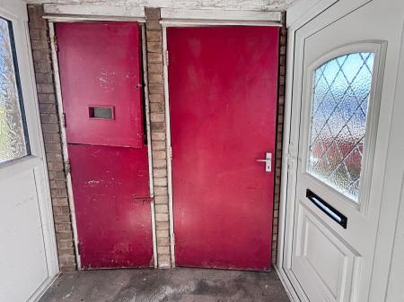 3 bedroom Terraced House for sale in Reigate Close, Hull, HU8