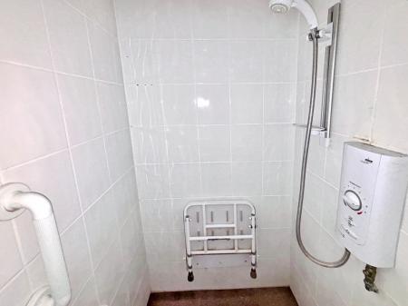 3 bedroom Terraced House for sale in Reigate Close, Hull, HU8