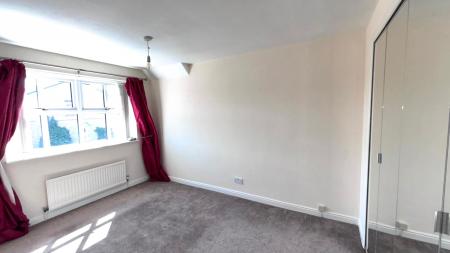 4 bedroom Detached house to let in Poplars Way, Beverley, HU17