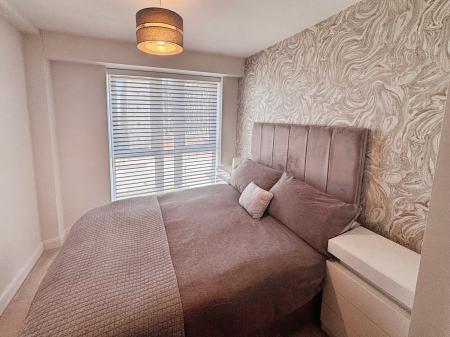 2 bedroom Flat for sale in Queen Street, City centre, Hull, HU1