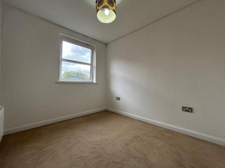 2 bedroom Flat to let in Francis Street, Hull, HU2