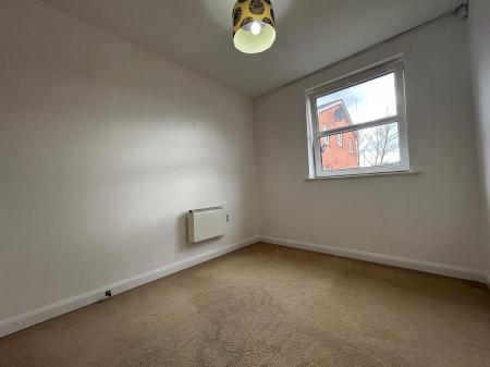 2 bedroom Flat to let in Francis Street, Hull, HU2