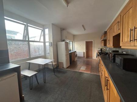 1 bedroom House share to let in Morrill Street, HU9, Hull, HU9