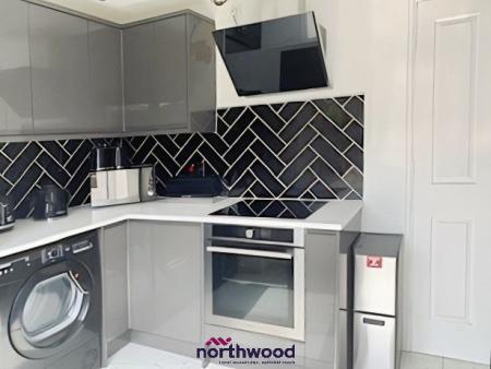 2 bedroom Town house to let in Council Avenue, Hull, HU4