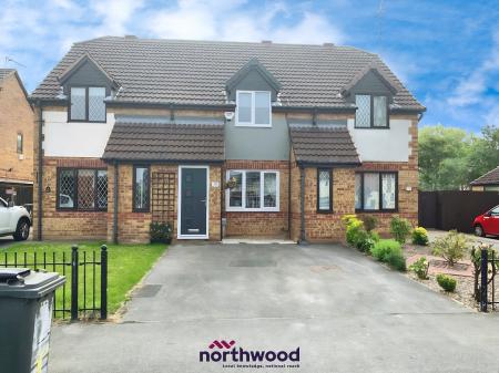 2 bedroom Town house to let in Council Avenue, Hull, HU4