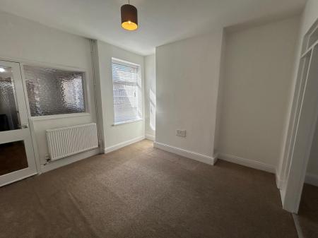 2 bedroom Terraced House to let in Holyrood Avenue, Spring Bank West, HU3, Hull, HU3