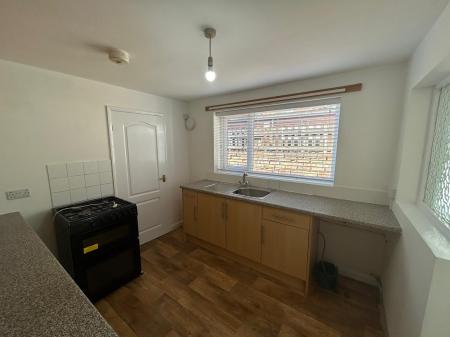2 bedroom Terraced House to let in Holyrood Avenue, Spring Bank West, HU3, Hull, HU3
