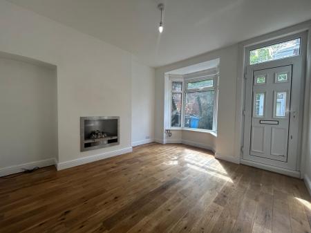 2 bedroom Terraced House to let in Sherwood Avenue, HU5, Hull, HU5