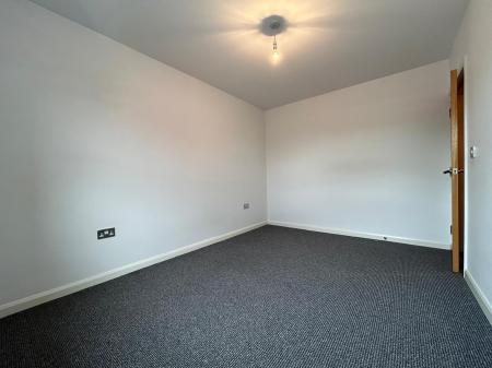 2 bedroom Flat to let in Francis Street, Hull, HU2
