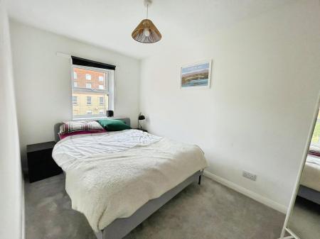 2 bedroom Flat to let in Grammar School Yard, City centre, Hull, HU1