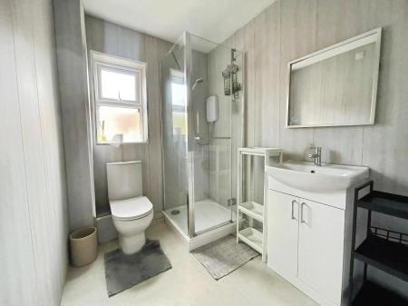 2 bedroom Flat to let in Grammar School Yard, City centre, Hull, HU1