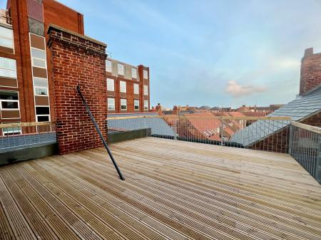 1 bedroom Flat to let in 33 Lowgate, City centre, Hull, HU1
