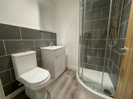 2 bedroom Flat to let in 33 Lowgate, City centre, Hull, HU1