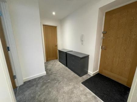 2 bedroom Flat to let in 33 Lowgate, City centre, Hull, HU1