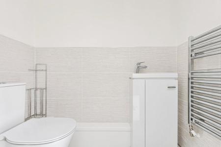 3 bedroom Terraced House for sale in Scotts Square, Hull, HU1