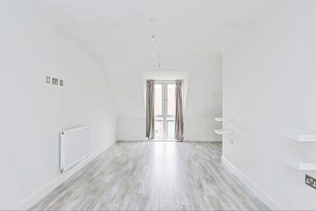 3 bedroom Terraced House for sale in Scotts Square, Hull, HU1
