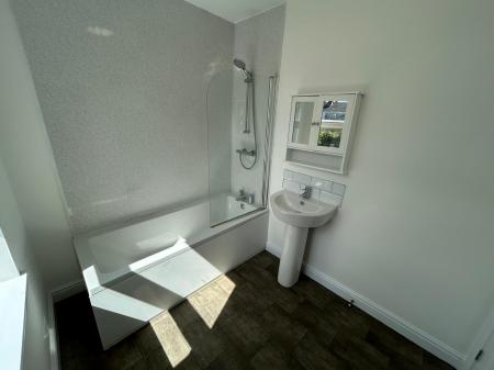 1 bedroom Flat to let in St Georges Road, Hull, HU3