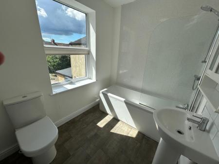 1 bedroom Flat to let in St Georges Road, Hull, HU3