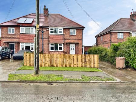 3 bedroom Semi-detached house for sale in Sunny View, Rise, Skirlaugh, Hull, HU11