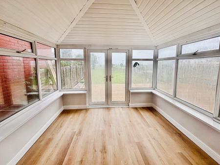 3 bedroom Semi-detached house for sale in Sunny View, Rise, Skirlaugh, Hull, HU11